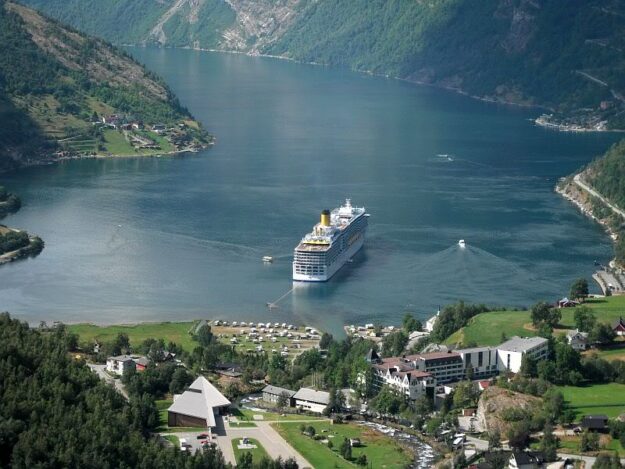 CostaFiordi Last minute crociera fiordi Norvegia da Bari 2026 – Geirangerfjord, Copenhagen, Ålesund, Stavanger